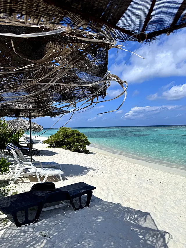 Feridhoo — la guesthouse e l'isola